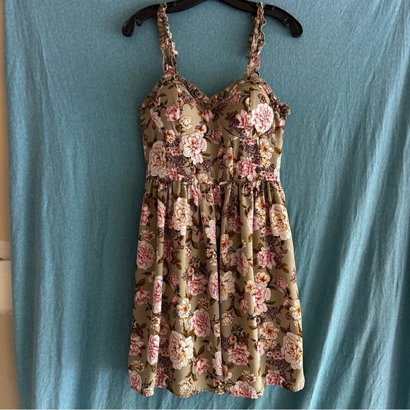 Floral Summer Dress - Picture 1 of 4